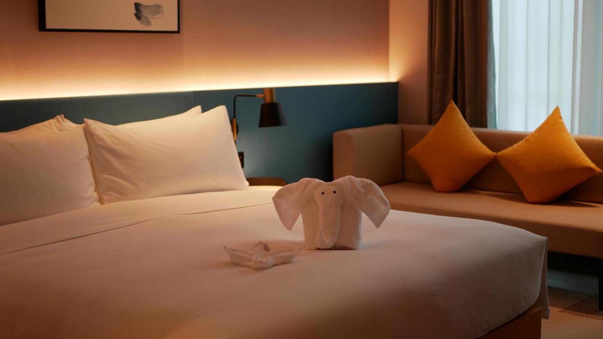 Hilton Garden Inn Shenzhen Airport,Enjoy 24-Hour One Way Free Delivery From Hotel To Shenzhen Baoan Airport On The Hour Zewnętrze zdjęcie