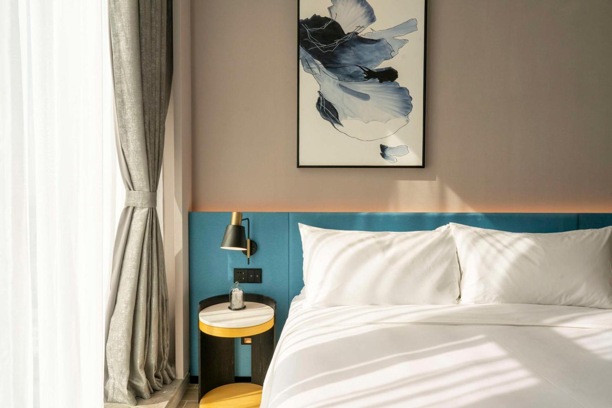 Hilton Garden Inn Shenzhen Airport,Enjoy 24-Hour One Way Free Delivery From Hotel To Shenzhen Baoan Airport On The Hour Zewnętrze zdjęcie